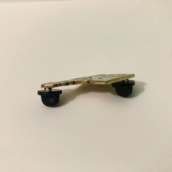2007 Hard Rock Cafe Toronto Birthstone Girl Series Pin  March Limited Edition - Picture 12 of 13
